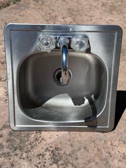 FHP Stainless Steel Drop In Sink 15" x 15"