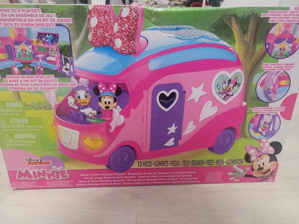 Minnie Mouse Bows-A-Glow Glamper 