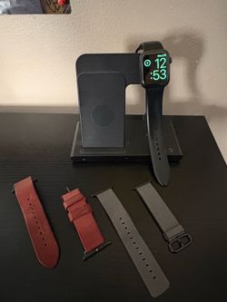 44MM Apple Watch Series 5 GPS + Cellular