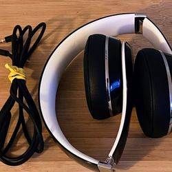 Beats by Dr. Dre Solo2 Wired On-Ear Headphones Luxe Edition - NOT BLUETOOTH!!