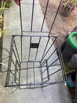 Tennis ball basket