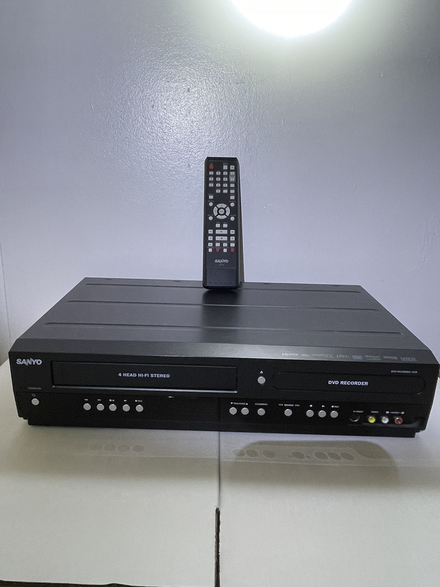 Sanyo FWZV475F Model VCR VHS DVD Recorder Combo Player HDMI Connection Fast Shipping!