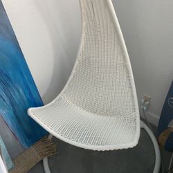 Hanging Chair with Metal Stand