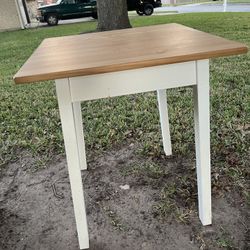 Small wood table 