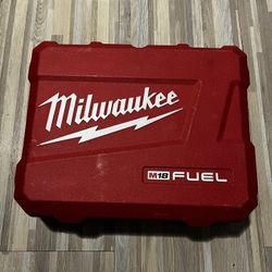 Milwaukee Drill Set 