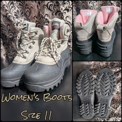 NWT Women's Hiking Boots 
