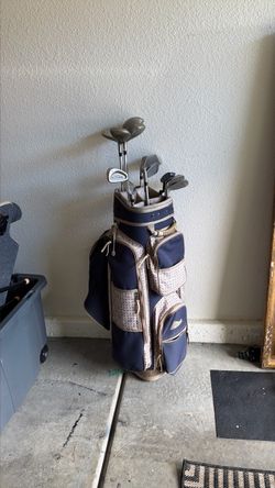 Women’s Wilson golf clubs