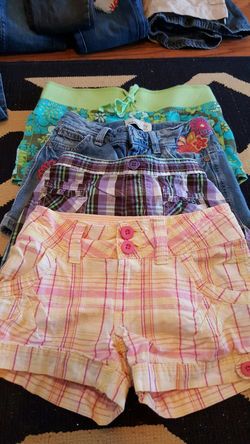 Girls size 7/8 lot 8.00