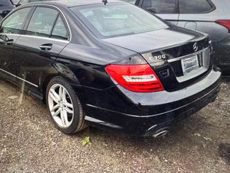 PARTS FOR Mercedes C300 Bumper Trunk Taillight