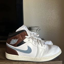 Nike Air Jordan 1 Mid SE 