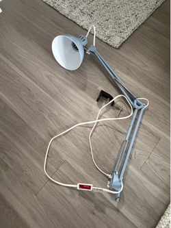 Desk lamp