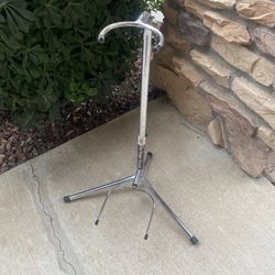 Guitar Stand: On Stage Stands Brand