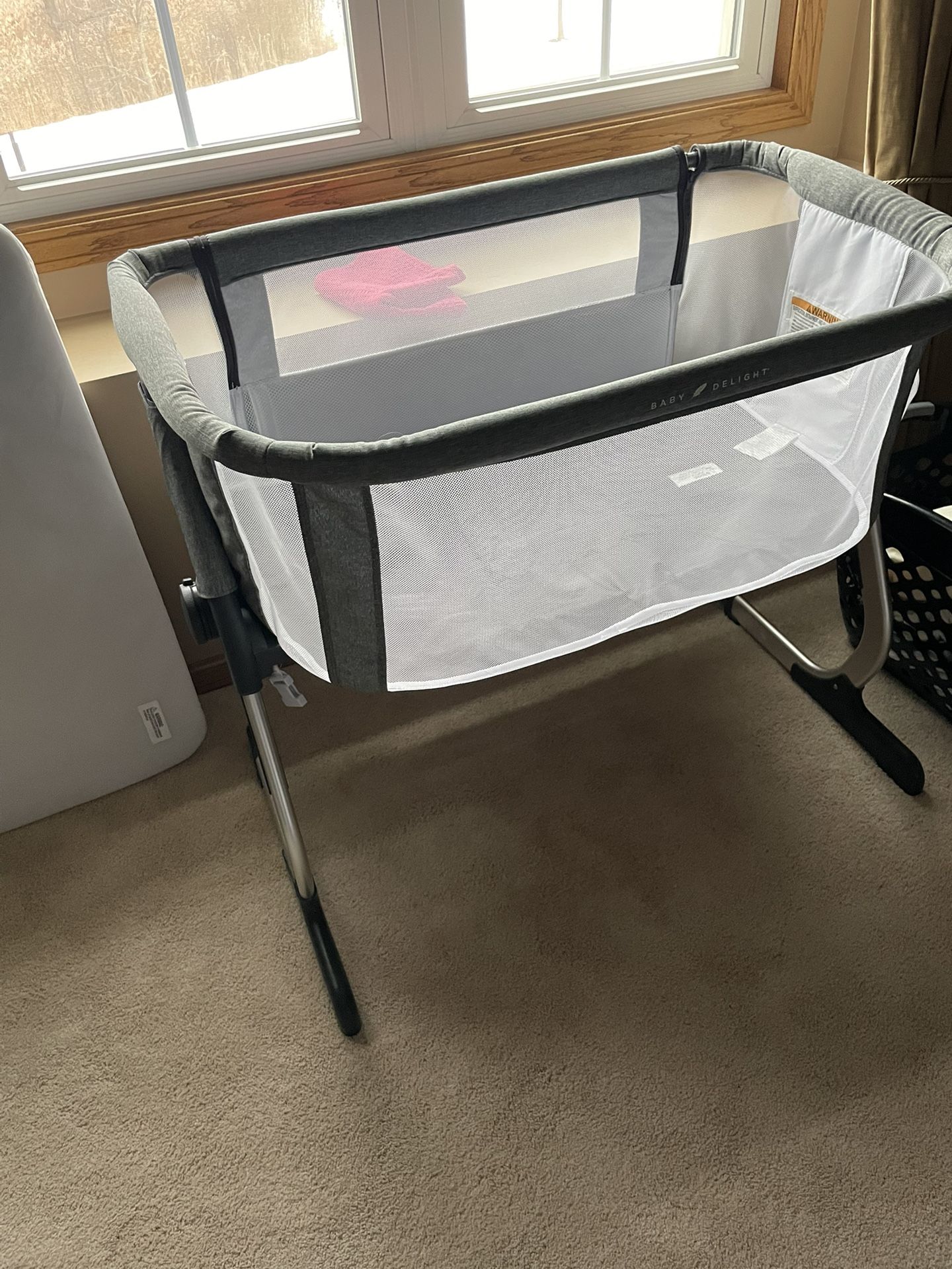 Baby Delight Bedside Bassinet