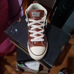Used Converse Leather Size 7 Men