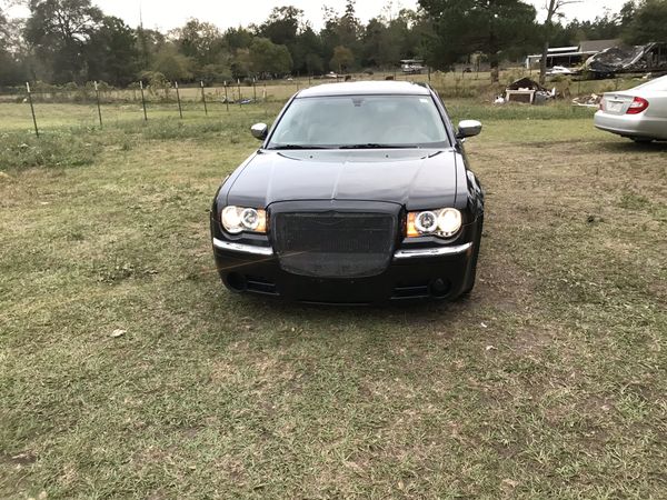06 Chrysler 300 srt8 for Sale in Houston, TX - OfferUp