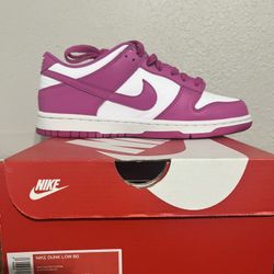 Nike Dunk Low Fuchsia 