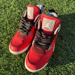 Jordan 4 Toro Bravo