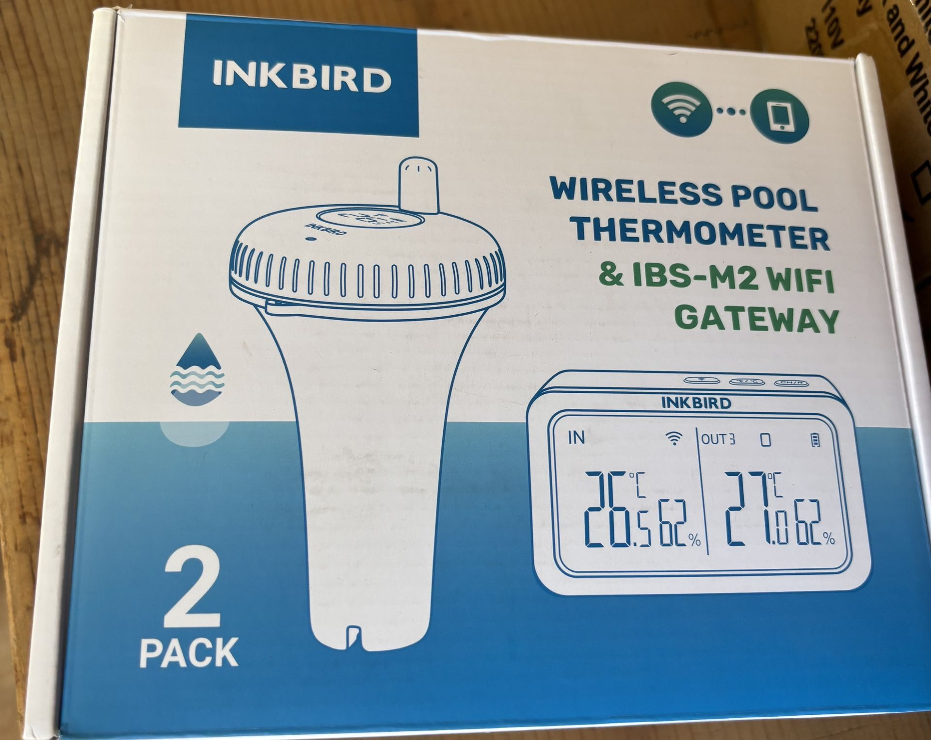 Wireless pool thermometer