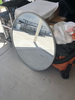 Excellent condition mirror for sale.