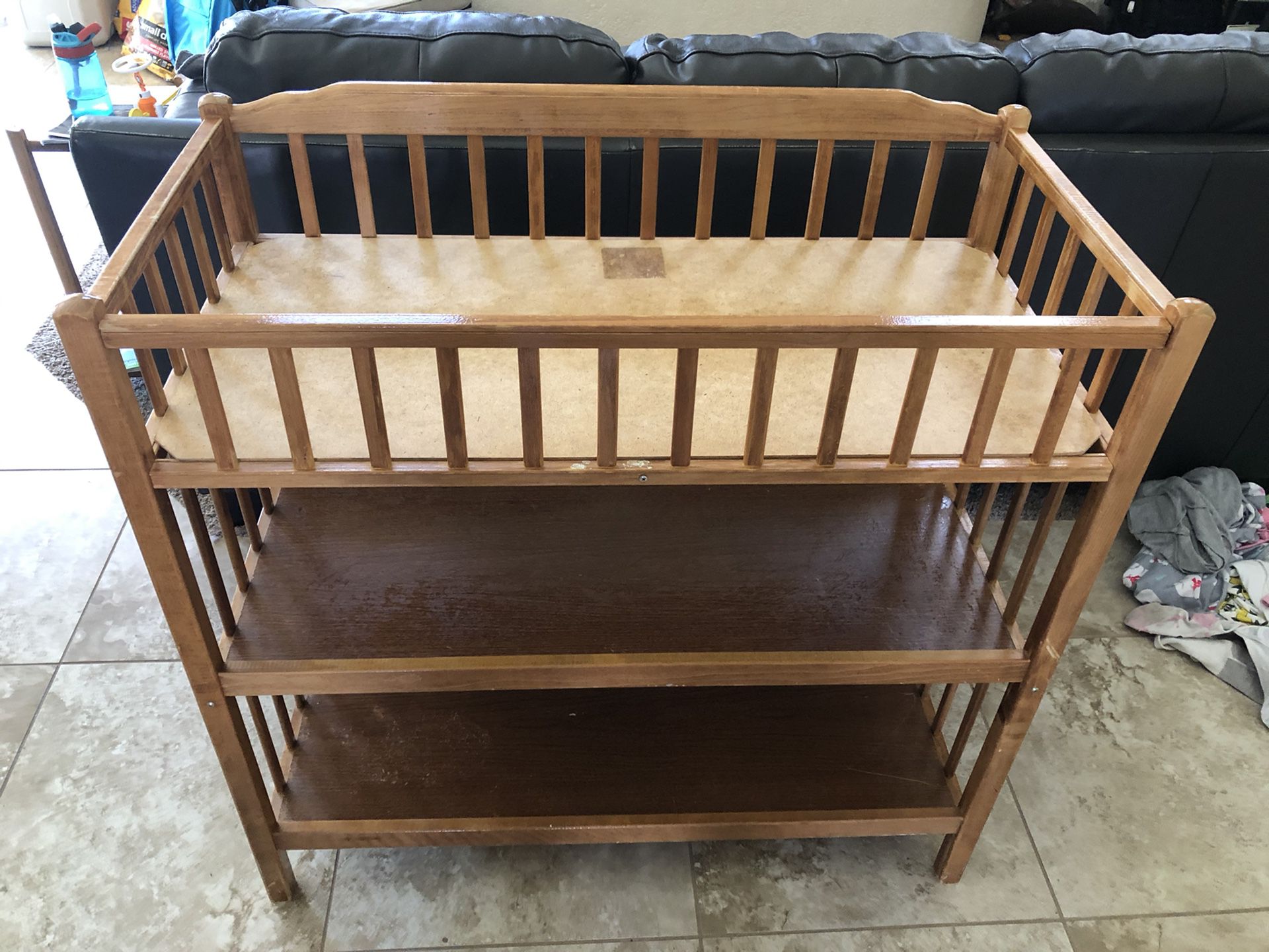 Changing table, very sturdy non-smoking home.