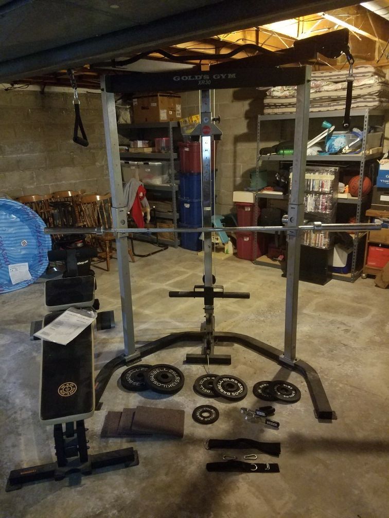 Gold's Gym XR30 exercise machine