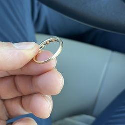 14k gold and diamond ring