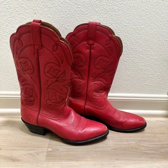 Ariat Red Cowboy Boots – Women’s 8