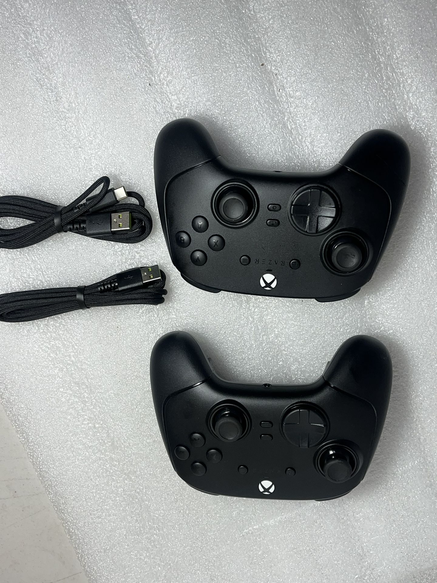 Razer Wolverine V3 TE Tournament Edition Controller Xbox PC RZ06-0521,2pcs