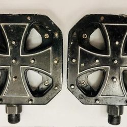 Dk Iron Cross Pedals 