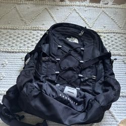 LOW PRICE MOVING- $185 + TAX RETAIL UNISEX BLACK NORTH FACE BACKPACK 
