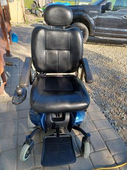 PRONTO M41 ELECTRIC WHELL CHAIR