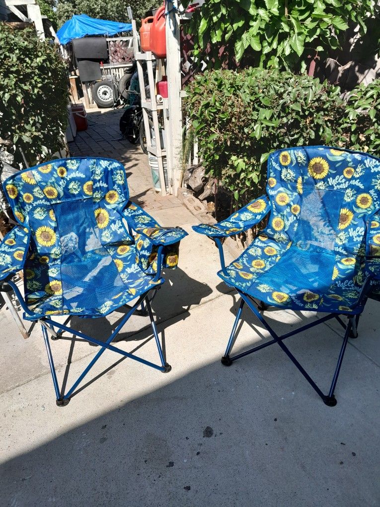 MESH FOLDING CHAIR