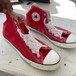 Red Converse Chuck Taylor 