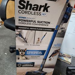 Shark Cordless Pet Stick Vacuum. New