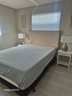 Complete Queen Bedroom set