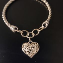.925 Sterling Silver Twisted Cuff Bangle With Filigree Heart