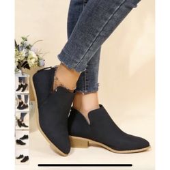 Chelsea Black Solid Zip-Up Chunky Bootie - Women ALL SIZES GONE EXPECT 7/8
