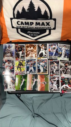 MLB Baseball Card Lot Mixed Players