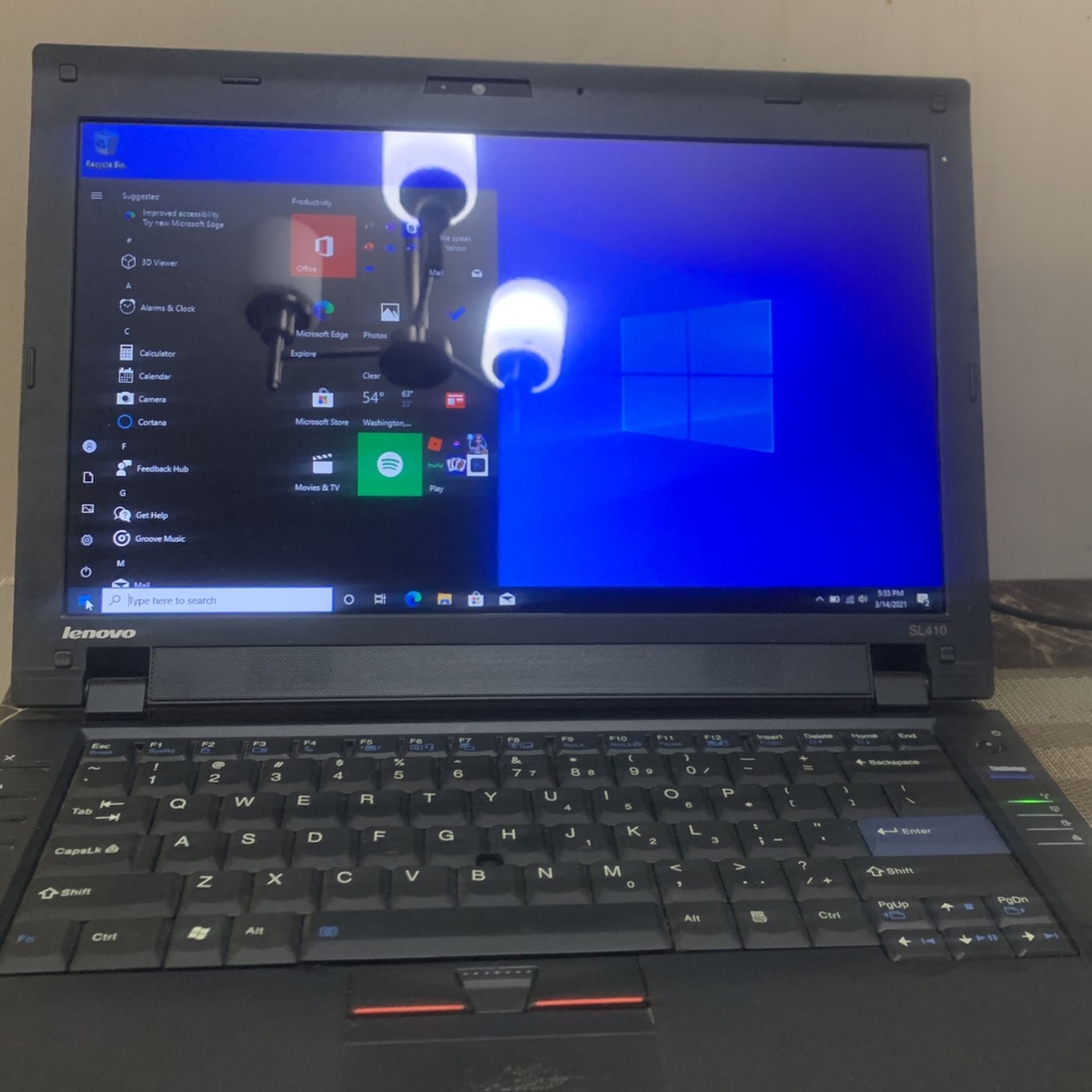 Lenovo Thinkpad SL410 4gb ram and 250gb Hard Drive With