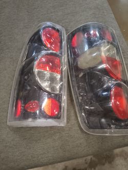 Silverado tail light calaveras 99-06