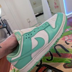 Nike Dunk Low "Green Glow" (Women's Size 8.5)