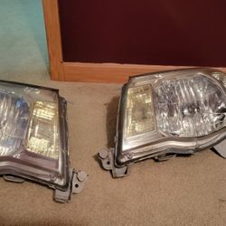 Gen 2 Pre Face-lift Tacoma Headlight Housing
