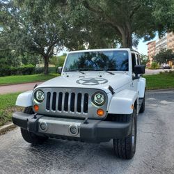 2013 Jeep Wrangler Unlimited Freedom