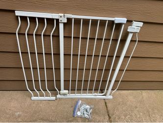 Baby or pet gate