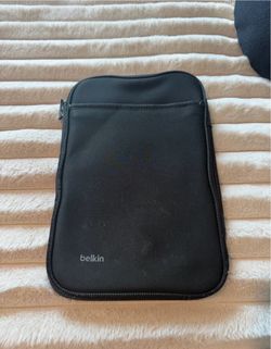 Belkin Black Neoprene Tablet Sleeve