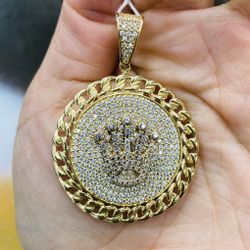 14k Crown Pendant 