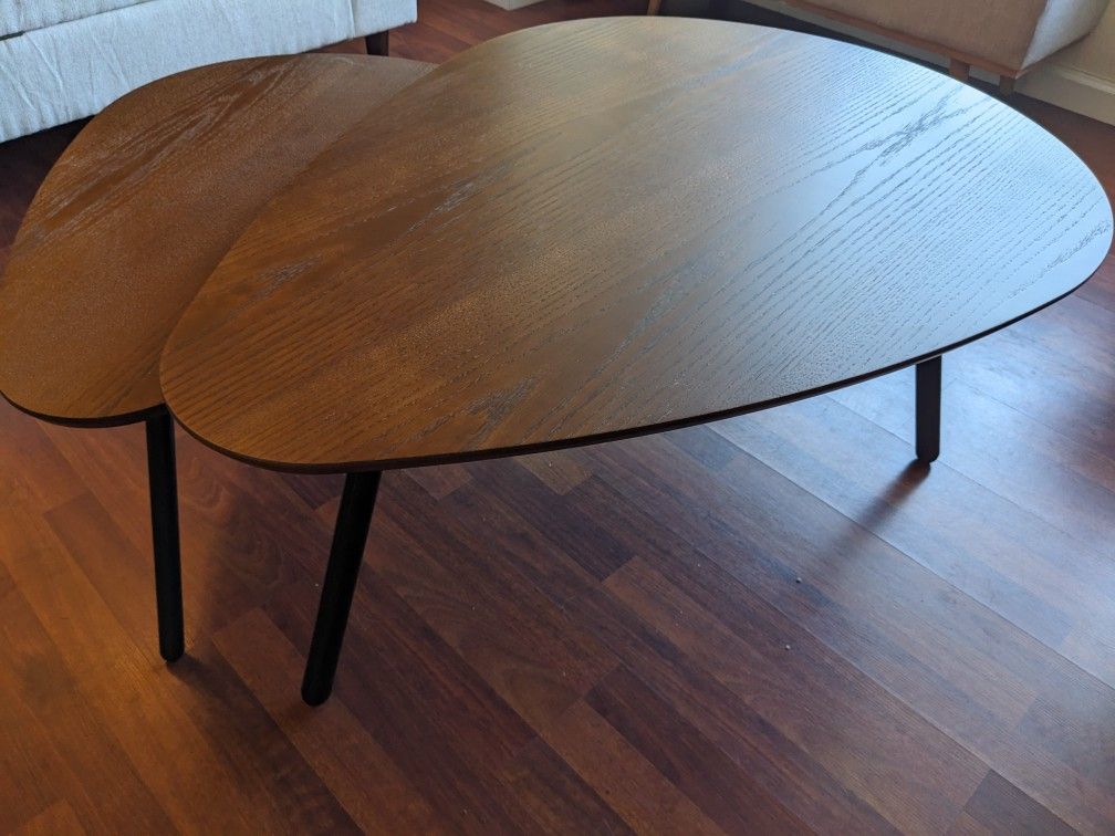 Set Of 2 Mid Century Modern Solid Wood Nesting Coffee Tables LIKE NEW