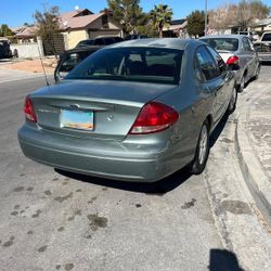 2005 Ford Taurus