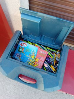 Knex toy lot with case