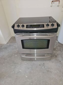 GE Stainless Range  JS968S0F3SS